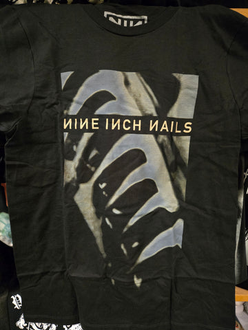 Nine Inch Nails Pretty Hate Machine Uomo T-Shirt Manica Corta Nero, Regolare/Taglio Standard, Nero, M Nine Inch Nails Pretty Hate Machine Uomo T-Shirt Manica Corta Nero, Regolare/Taglio Standard, Nero, M
